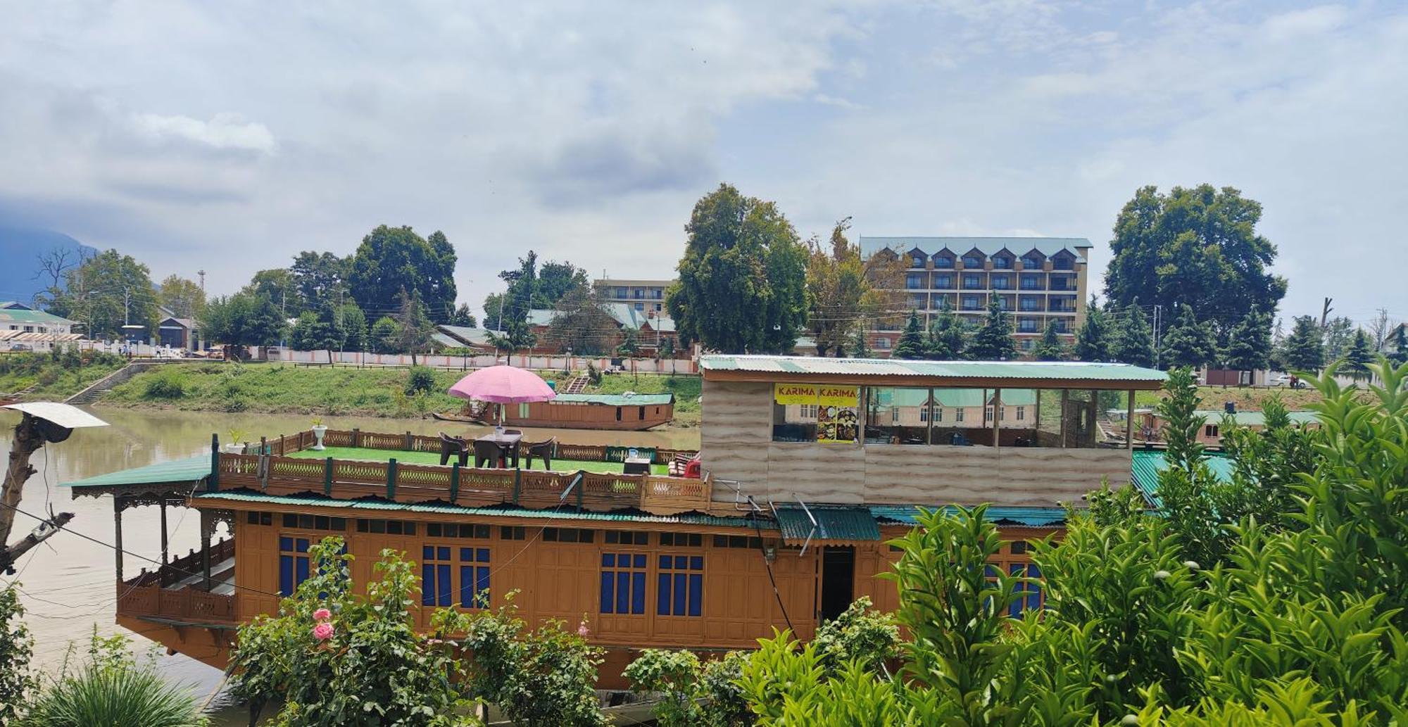 Houseboat Karima Palace Srinagar  Ngoại thất bức ảnh
